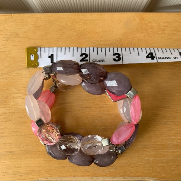 Pink & Gray beaded bracelet with matching earrings - Picture 4 of 5